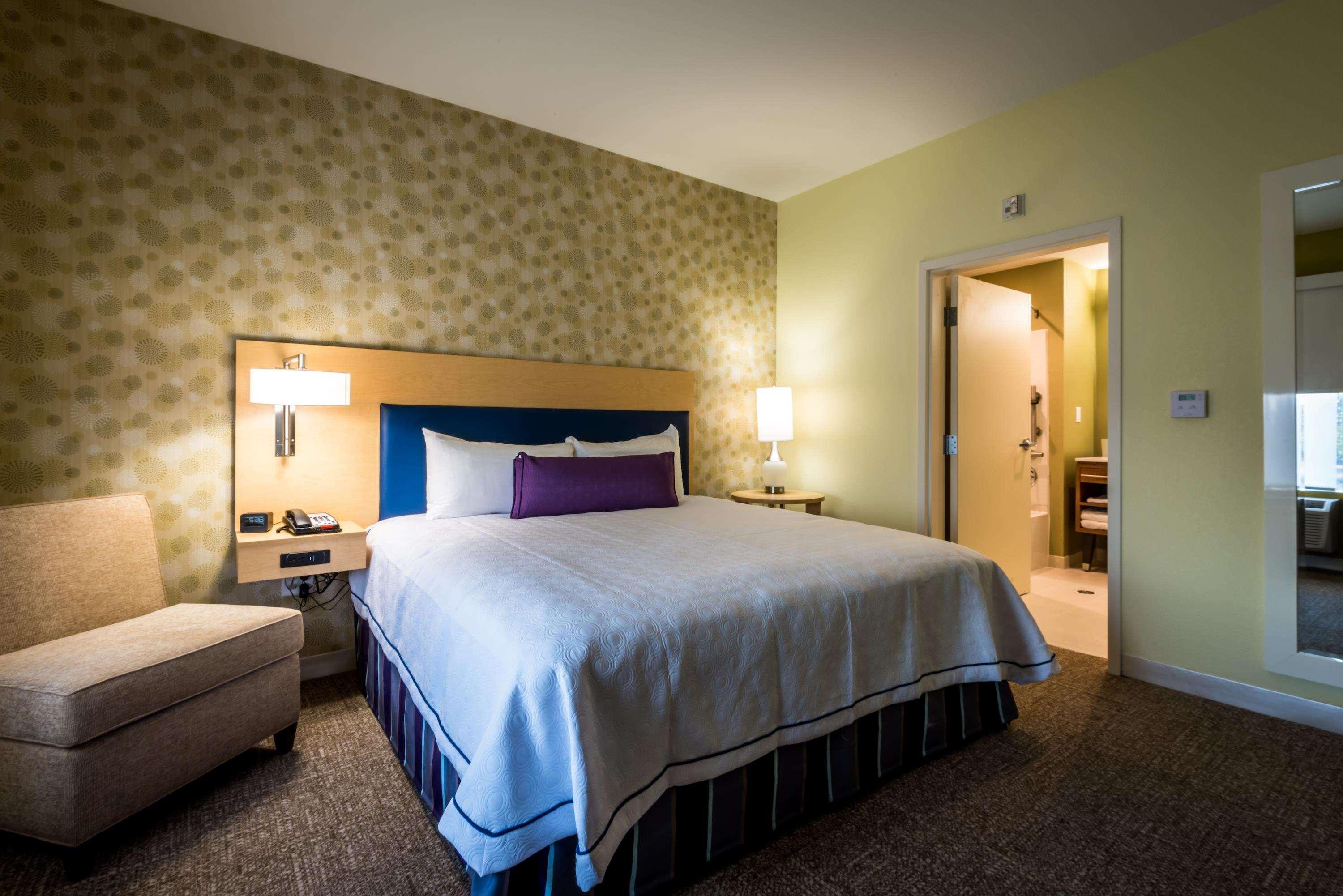Hotel Home2 By Hilton I-10 3*