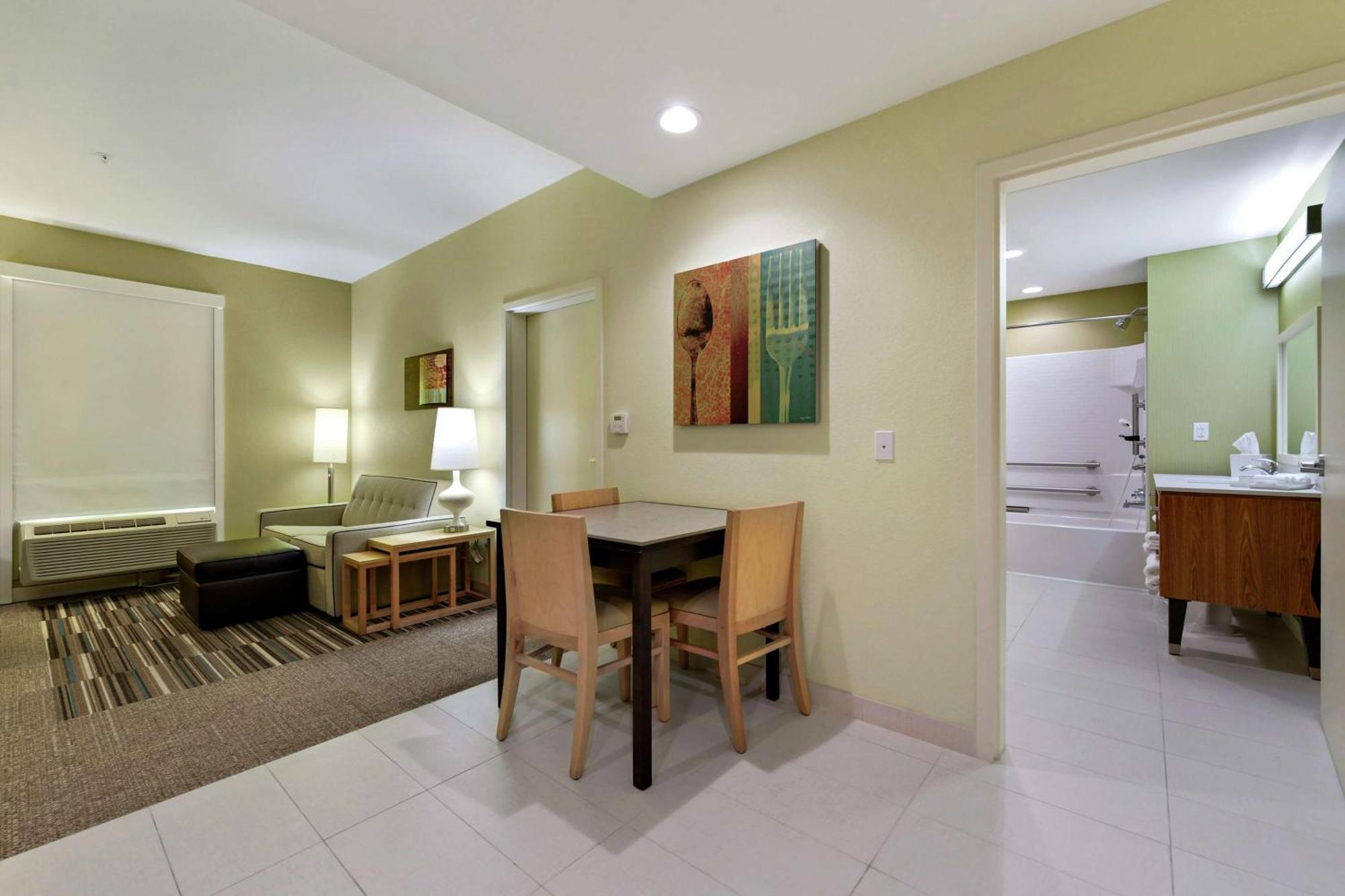 Hotel Home2 By Hilton I-10